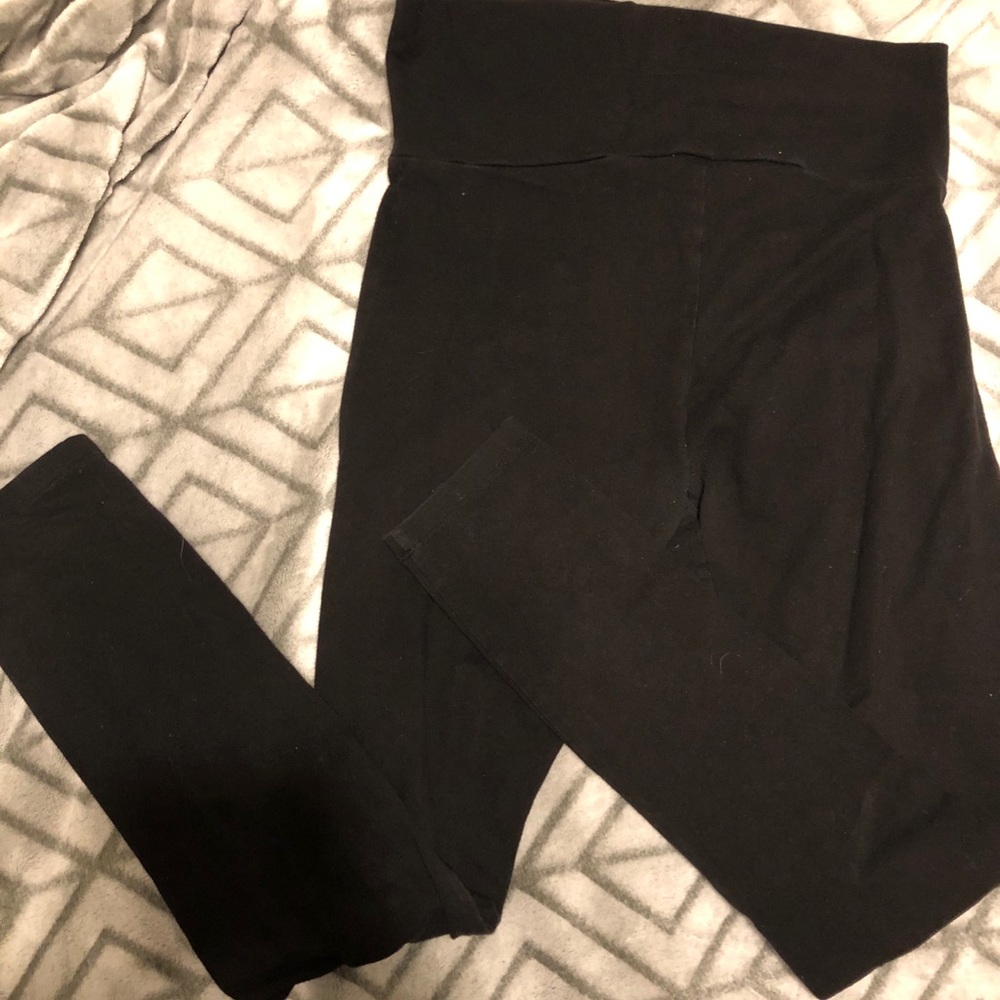 Black leggings